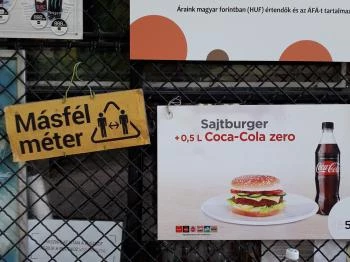 Gomba Büfé Leányfalu