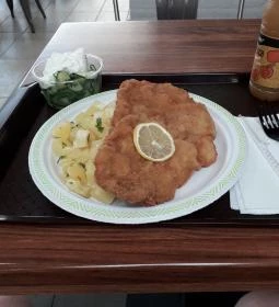 Gömbi Ételbár - Savoya Park