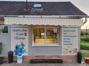 Gombóc Artúr Vidéki Nyalodája Mónosbél