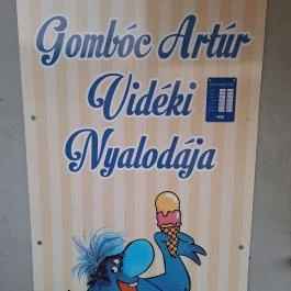 Gombóc Artúr Vidéki Nyalodája, Mónosbél - Egyéb
