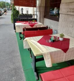 Tabáni Gösser Étterem