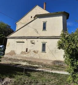 Gotthárd Felsőbüki Nagy Kastély