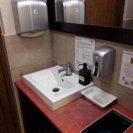 Granárium Étterem, Borozó Nagysáp - Mosdó