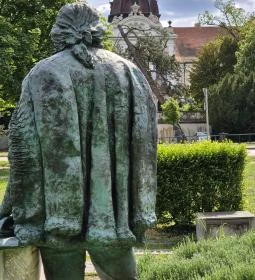 Grassalkovich Antal szobra