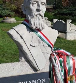 gróf Apponyi Albert szobor