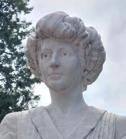 Gróf Apponyi Franciska szobra