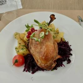 Gróf Esterházy Móric Ökoturisztikai Központ Étterme Gánt - Étel/ital