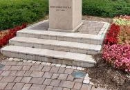 Gróf Károlyi István szobor Fót