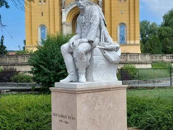 Gróf Károlyi István szobor Fót