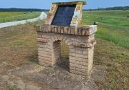 Gróf Szapáry Gyula emléktáblája Tiszabura