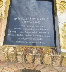 Gróf Szapáry Gyula emléktáblája