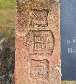 Gróf Szapáry Gyula emléktáblája