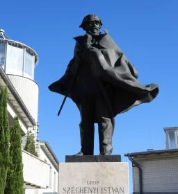 Gróf Széchenyi István szobra