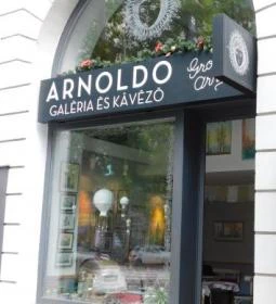 Arnoldo - Gross Arnold Galéria & Kávézó