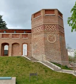 Gül Baba Türbe és Rózsakert