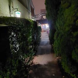 Gulliver Étterem, Pizzéria, Kávézó Budapest - Külső kép