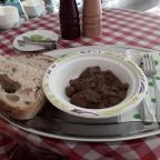 Gulyás Tunkoló Büfé Budapest - Étel/ital