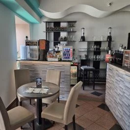 Guri Sörminta Keleti Budapest - Belső