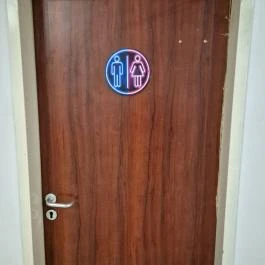 Guri Sörminta Keleti Budapest - Mosdó