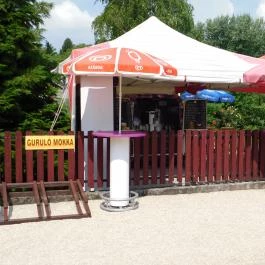 Guruló Mokka, Ábrahámhegy - Külső kép