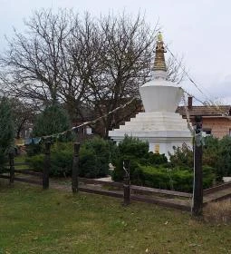 Gyógyító Buddha Sztúpa