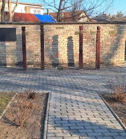 7. legjobb látnivaló: Gyömrői Gyilkosságok Emlékműve