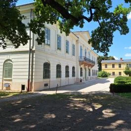 Győry-kastély, Perkáta - Külső kép