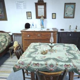 Győry-kastély, Perkáta - Belső