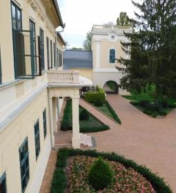 Gyulai Almásy-kastély Látogatóközpont