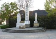 Háborús emlékművek Pilisvörösvár