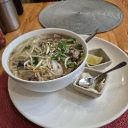 Hai Nam Pho Bistro, Budapest - Étel/ital