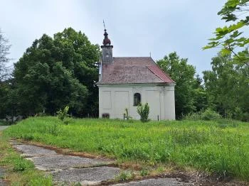 A hajdani LHuillier-kastély kápolnája Cserépváralja