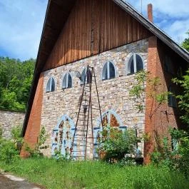 A hajdani LHuillier-kastély kápolnája Cserépváralja - Külső kép