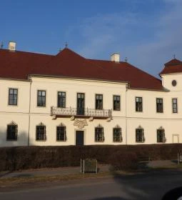 Hajósi Barokk Kastély