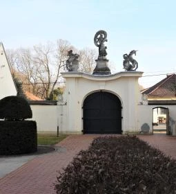 Hajósi Barokk Kastély