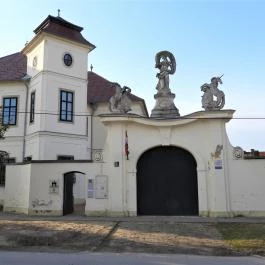 Hajósi Barokk Kastély Hajós - Külső kép