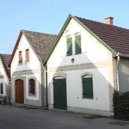 Hajósi pincefalu Hajós - Külső kép