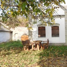 Hajósi pincefalu Hajós - Külső kép