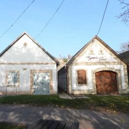 Hajósi pincefalu Hajós - Külső kép