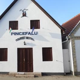 Hajósi pincefalu Hajós - Külső kép