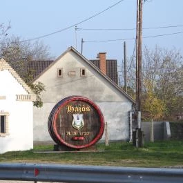 Hajósi pincefalu Hajós - Külső kép
