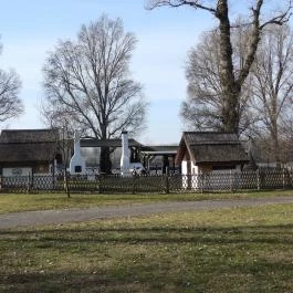 Hajómalom és Halászati mini skanzen, Baja - Külső kép