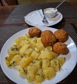 Hangulat Söröző & Pizzéria