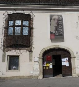 Hansági Múzeum - Cselley Ház