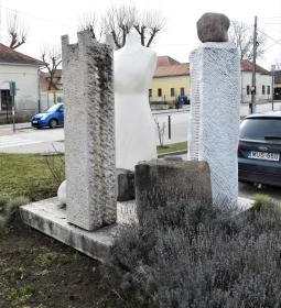 Hantai Simon-emlékmű