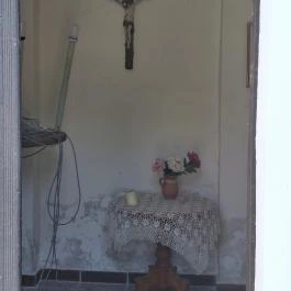 Harangláb, Sénye - Belső