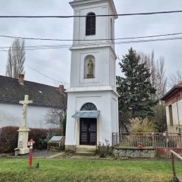 Harangláb Zengővárkony - Külső kép