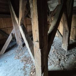 Harangláb Nemesrempehollós - Belső