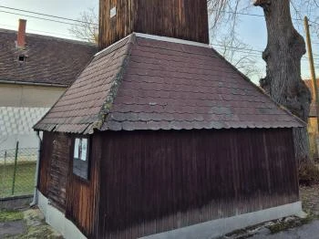 Harangláb Nemesrempehollós