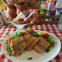 Harcsa Csárda, Százhalombatta - Étel/ital